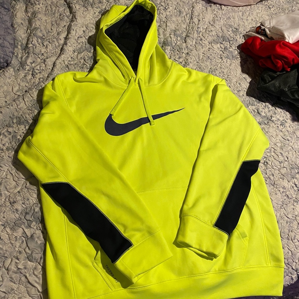 Nike Therma-fit hoodie